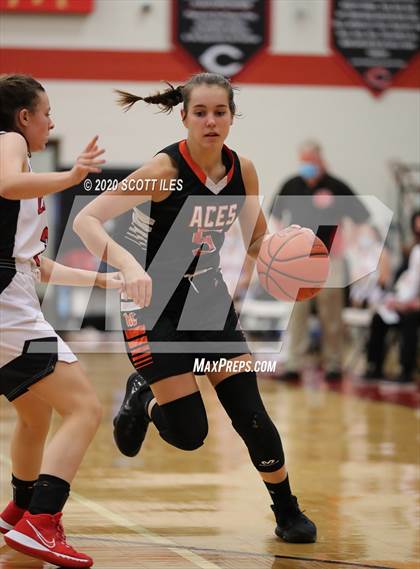 Thumbnail 3 in Amanda-Clearcreek vs. Circleville photogallery.