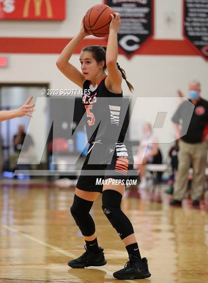 Thumbnail 3 in Amanda-Clearcreek vs. Circleville photogallery.