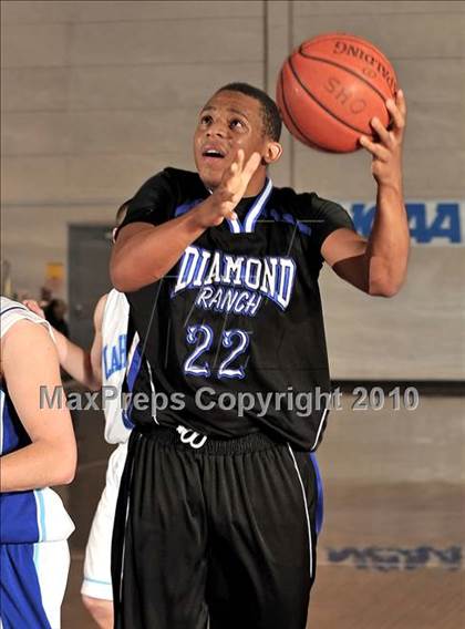 Thumbnail 1 in La Habra vs. Diamond Ranch (Orange Holiday Classic) photogallery.