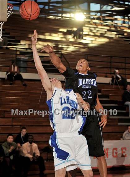 Thumbnail 3 in La Habra vs. Diamond Ranch (Orange Holiday Classic) photogallery.