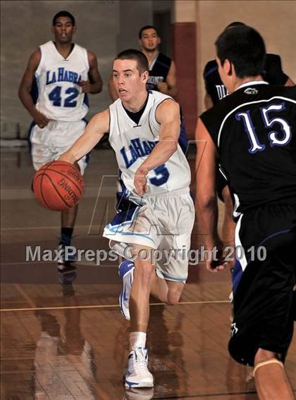 Thumbnail 2 in La Habra vs. Diamond Ranch (Orange Holiday Classic) photogallery.