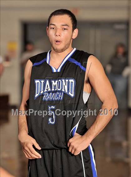 Thumbnail 3 in La Habra vs. Diamond Ranch (Orange Holiday Classic) photogallery.