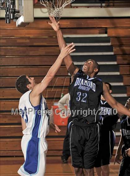 Thumbnail 1 in La Habra vs. Diamond Ranch (Orange Holiday Classic) photogallery.