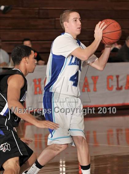 Thumbnail 1 in La Habra vs. Diamond Ranch (Orange Holiday Classic) photogallery.