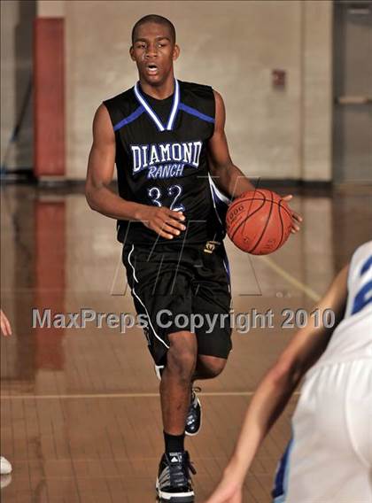 Thumbnail 3 in La Habra vs. Diamond Ranch (Orange Holiday Classic) photogallery.