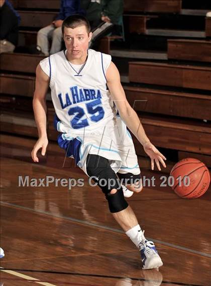 Thumbnail 3 in La Habra vs. Diamond Ranch (Orange Holiday Classic) photogallery.