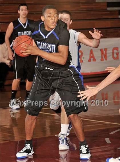 Thumbnail 1 in La Habra vs. Diamond Ranch (Orange Holiday Classic) photogallery.