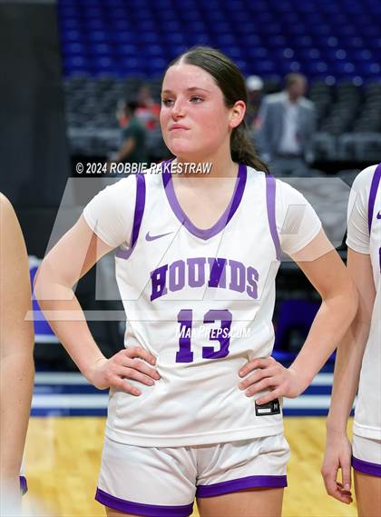 Thumbnail 1 in Boerne vs. Canyon (UIL 4A Basketball Semifinal Medal Ceremony) photogallery.