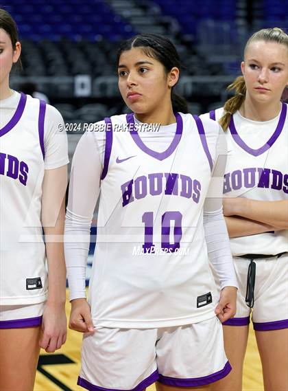Thumbnail 2 in Boerne vs. Canyon (UIL 4A Basketball Semifinal Medal Ceremony) photogallery.