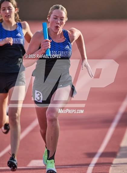 Thumbnail 3 in Rosehill Eagle Relays (4x400M) photogallery.