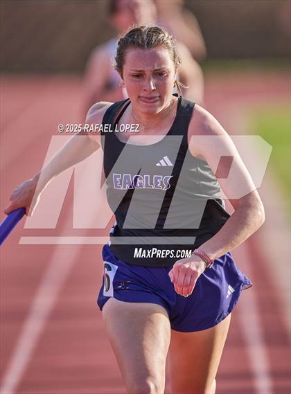 Thumbnail 3 in Rosehill Eagle Relays (4x400M) photogallery.