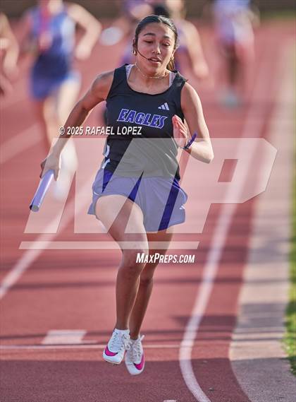 Thumbnail 1 in Rosehill Eagle Relays (4x400M) photogallery.