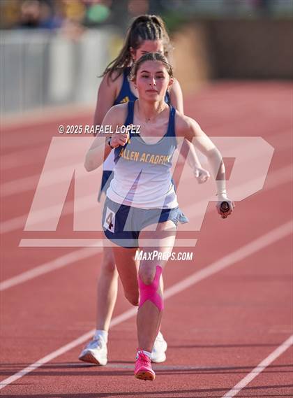Thumbnail 3 in Rosehill Eagle Relays (4x400M) photogallery.