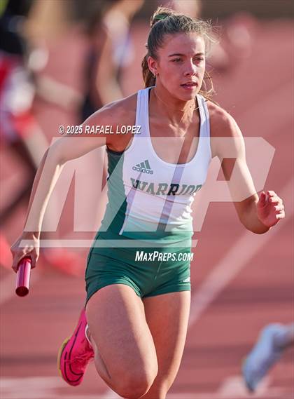 Thumbnail 1 in Rosehill Eagle Relays (4x400M) photogallery.
