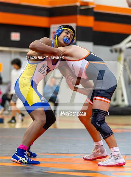 Thumbnail 2 in Newark Memorial @ Washington photogallery.