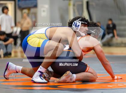 Thumbnail 3 in Newark Memorial @ Washington photogallery.