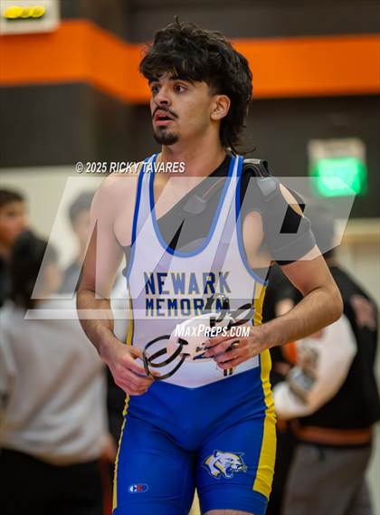 Thumbnail 2 in Newark Memorial @ Washington photogallery.