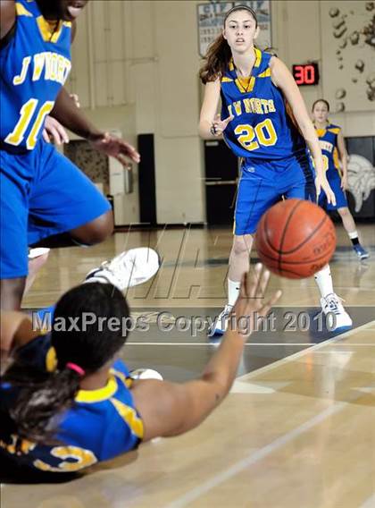 Thumbnail 2 in JW North vs. Santa Margarita (Larry Doyle Tournament) photogallery.