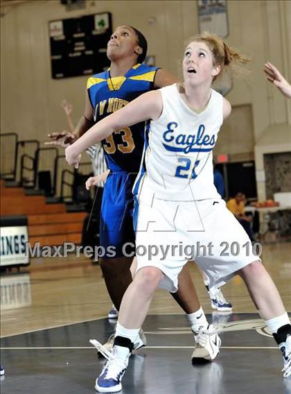 Thumbnail 2 in JW North vs. Santa Margarita (Larry Doyle Tournament) photogallery.
