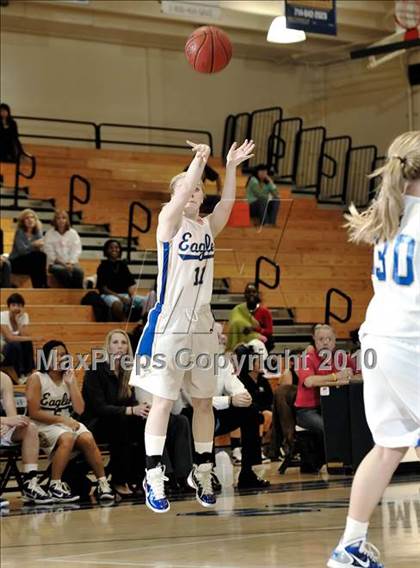 Thumbnail 1 in JW North vs. Santa Margarita (Larry Doyle Tournament) photogallery.
