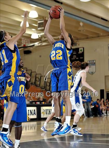 Thumbnail 3 in JW North vs. Santa Margarita (Larry Doyle Tournament) photogallery.