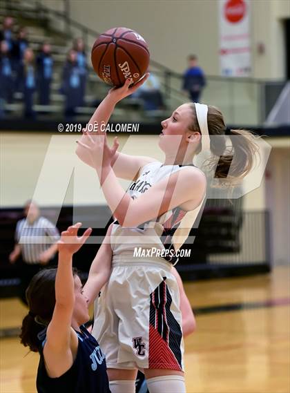 Thumbnail 3 in Churchill vs Johnson photogallery.