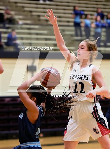 Thumbnail 3 in Churchill vs Johnson photogallery.
