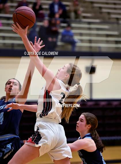 Thumbnail 2 in Churchill vs Johnson photogallery.