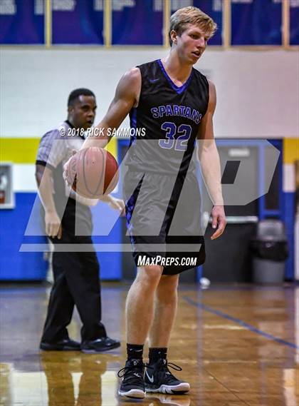 Thumbnail 2 in Mount Pleasant vs. Community School of Davidson (Laurie Ann Crusie Classic Championship) photogallery.
