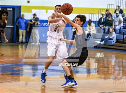 Thumbnail 3 in Mount Pleasant vs. Community School of Davidson (Laurie Ann Crusie Classic Championship) photogallery.