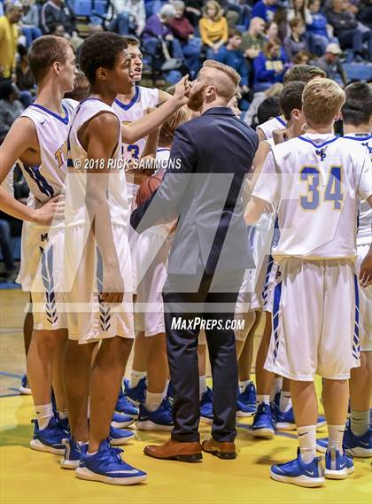Thumbnail 1 in Mount Pleasant vs. Community School of Davidson (Laurie Ann Crusie Classic Championship) photogallery.