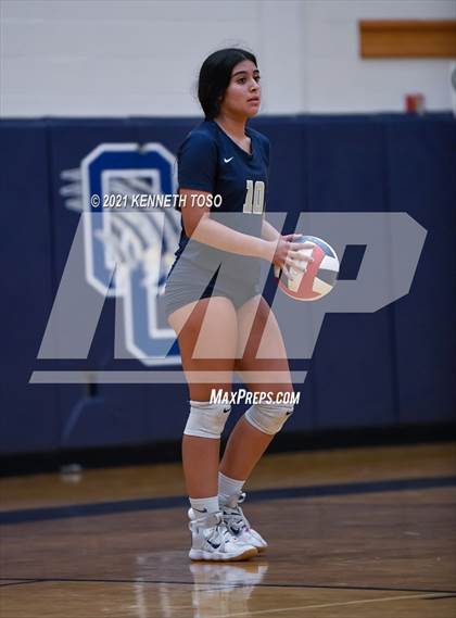 Thumbnail 2 in Harlan vs O'Connor photogallery.