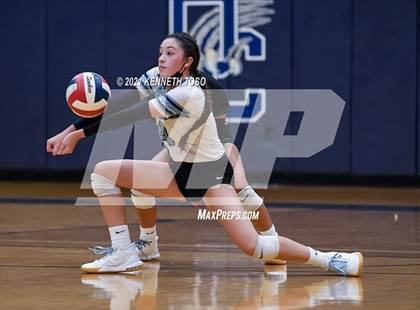 Thumbnail 3 in Harlan vs O'Connor photogallery.