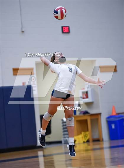 Thumbnail 3 in Harlan vs O'Connor photogallery.