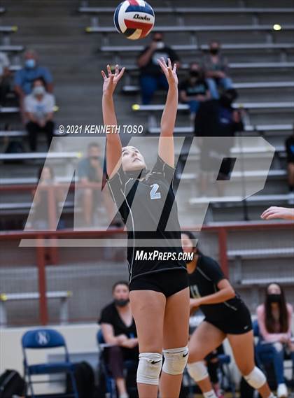 Thumbnail 1 in Harlan vs O'Connor photogallery.