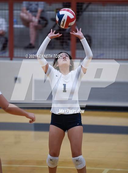 Thumbnail 2 in Harlan vs O'Connor photogallery.