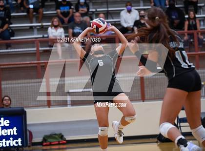 Thumbnail 2 in Harlan vs O'Connor photogallery.
