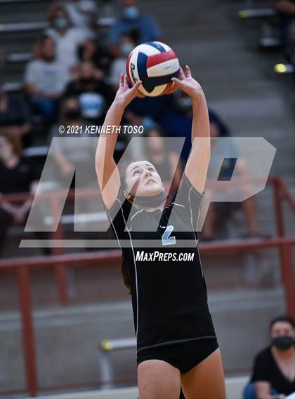 Thumbnail 3 in Harlan vs O'Connor photogallery.