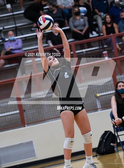 Thumbnail 2 in Harlan vs O'Connor photogallery.
