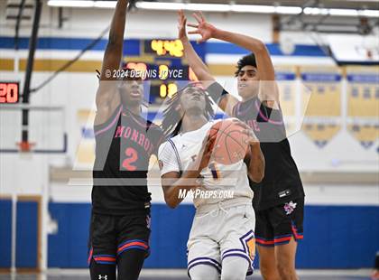 Thumbnail 2 in Monroe @ East (NYSPHSAA Section V Class A SemiFinals) photogallery.