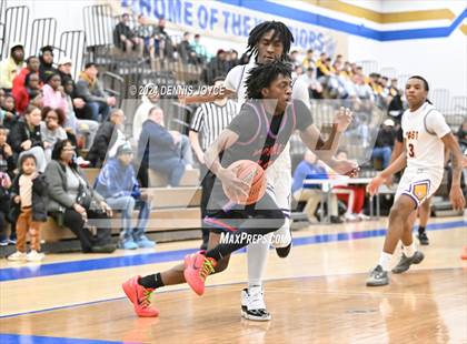 Thumbnail 3 in Monroe @ East (NYSPHSAA Section V Class A SemiFinals) photogallery.