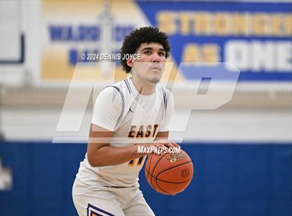 Thumbnail 2 in Monroe @ East (NYSPHSAA Section V Class A SemiFinals) photogallery.