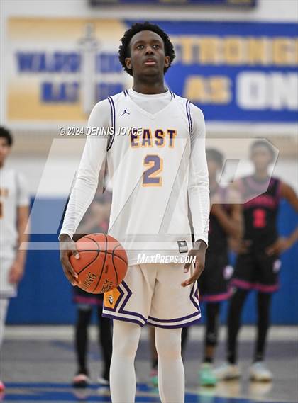 Thumbnail 3 in Monroe @ East (NYSPHSAA Section V Class A SemiFinals) photogallery.