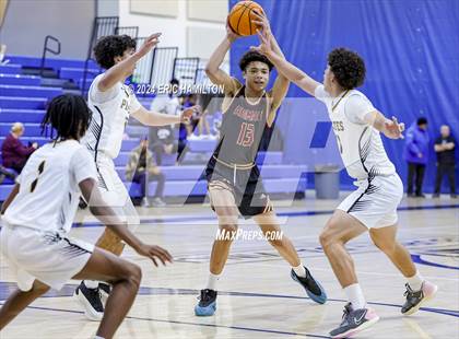 Thumbnail 3 in Bishop Alemany v San Pedro (4th Annual Wiseburn-DaVinci Holiday Classic Tournament) photogallery.