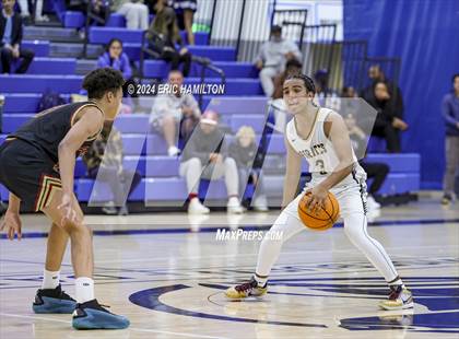 Thumbnail 1 in Bishop Alemany v San Pedro (4th Annual Wiseburn-DaVinci Holiday Classic Tournament) photogallery.