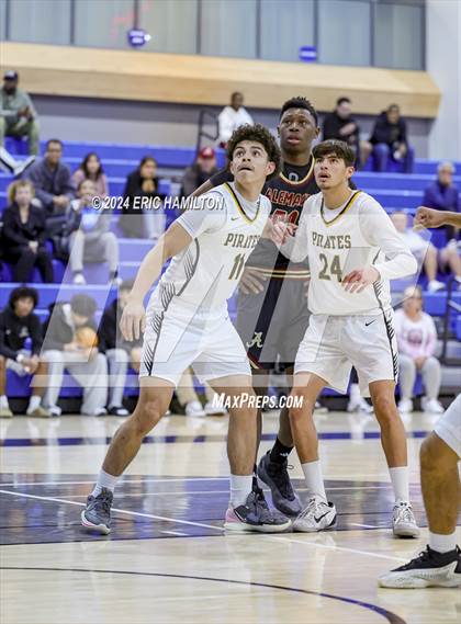 Thumbnail 3 in Bishop Alemany v San Pedro (4th Annual Wiseburn-DaVinci Holiday Classic Tournament) photogallery.