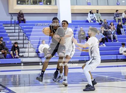 Thumbnail 1 in Bishop Alemany v San Pedro (4th Annual Wiseburn-DaVinci Holiday Classic Tournament) photogallery.