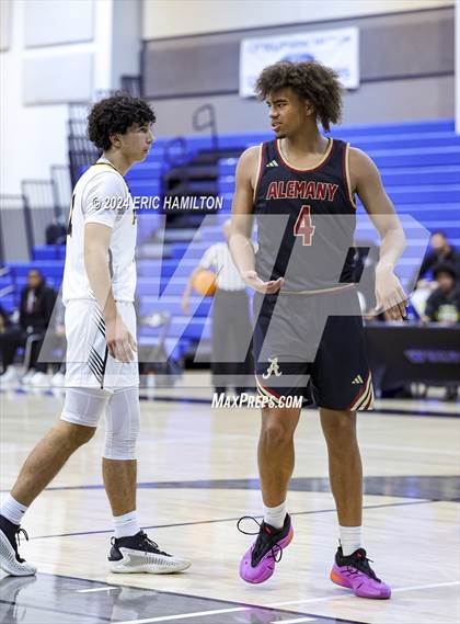 Thumbnail 3 in Bishop Alemany v San Pedro (4th Annual Wiseburn-DaVinci Holiday Classic Tournament) photogallery.