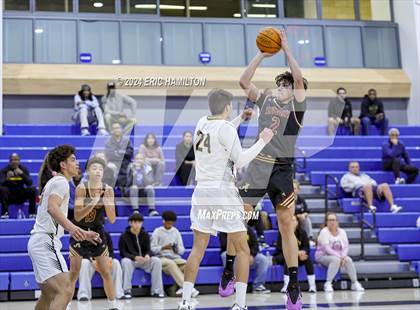 Thumbnail 2 in Bishop Alemany v San Pedro (4th Annual Wiseburn-DaVinci Holiday Classic Tournament) photogallery.