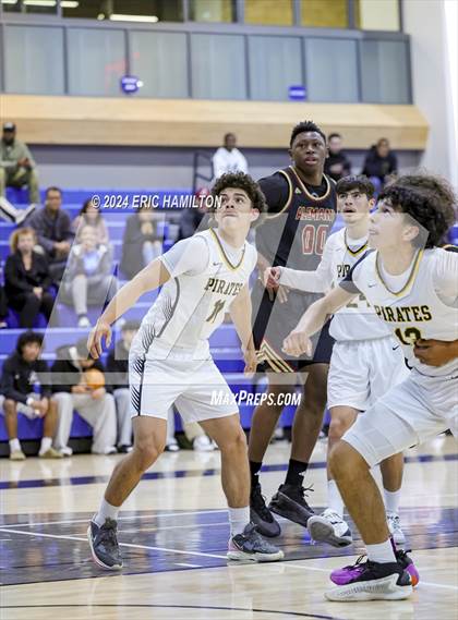 Thumbnail 2 in Bishop Alemany v San Pedro (4th Annual Wiseburn-DaVinci Holiday Classic Tournament) photogallery.
